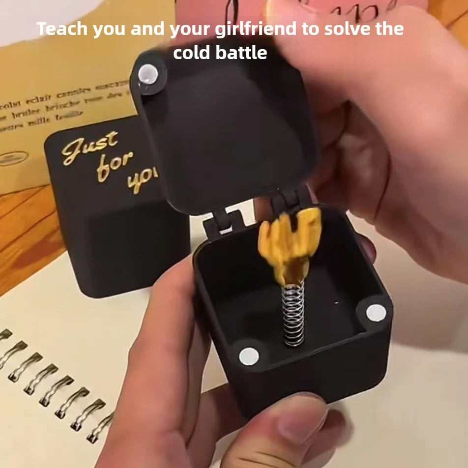 Desk Decoration Middle Finger in the Box Fun Gag Gifts Birthday Gift Toys Supplies Crafts Home Decoration Small Figurine